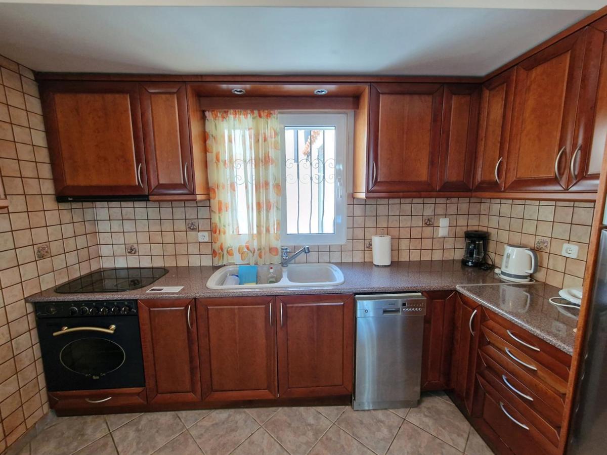 Villa Liana : Luxury Villa With Fantastic Sea View, Near Airport Pórto Ráfti エクステリア 写真