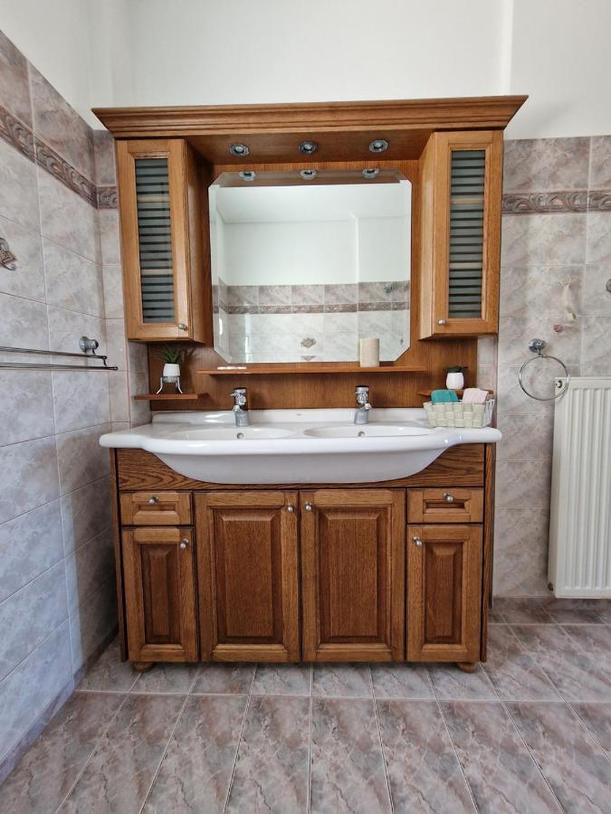 Villa Liana : Luxury Villa With Fantastic Sea View, Near Airport Pórto Ráfti エクステリア 写真