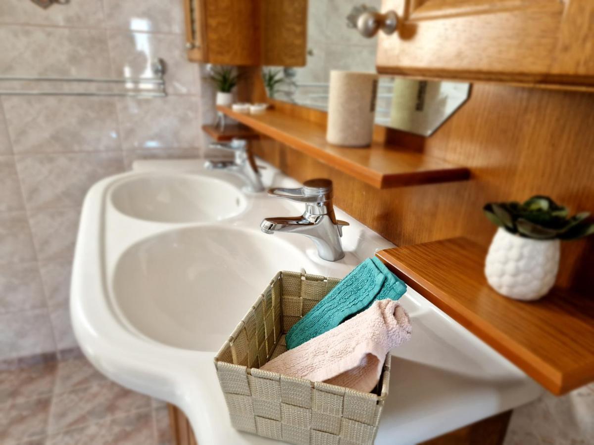 Villa Liana : Luxury Villa With Fantastic Sea View, Near Airport Pórto Ráfti エクステリア 写真